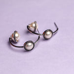 Load image into Gallery viewer, The Pearl Earring - Vero India
