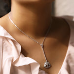 Load image into Gallery viewer, The French Scallop Pendant - Vero India
